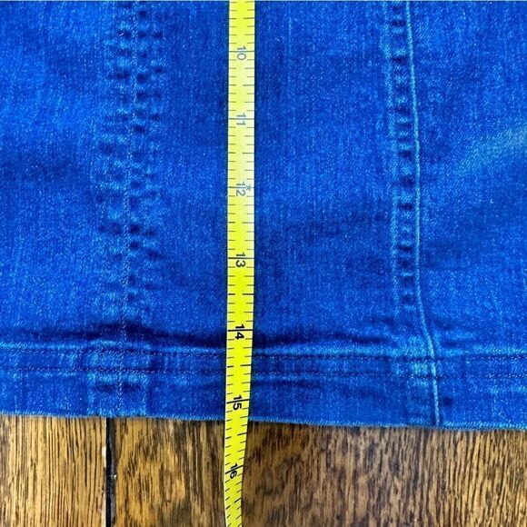 Altar’d State Mini Denim Skirt Stretch Zipper in Back. Size M - Picture 2 of 5